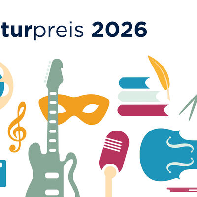 Grafische Zusammenstellung verschiedener K&uuml;nstler*innen-Utensilien, wie Gitarre, Maske, Tonband oder Fotoapparat.